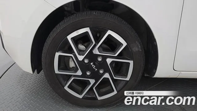 Kia RAY Новый Kia Ray Signature — Фото автомобиля 5
