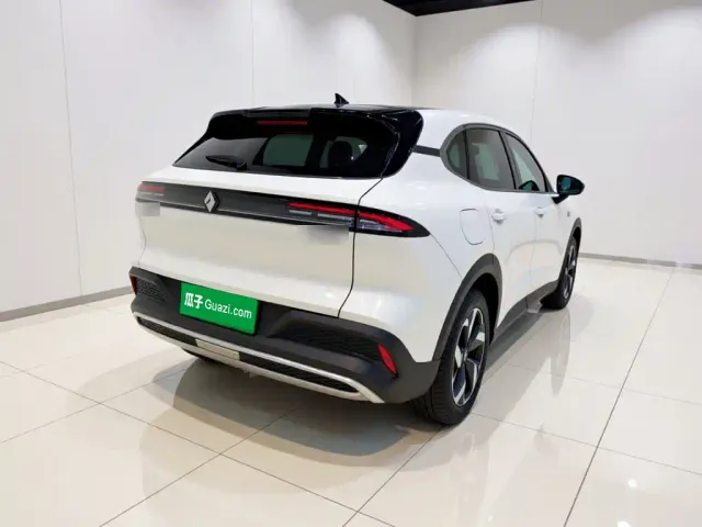 Baojun Yunhai — Фото автомобиля 6