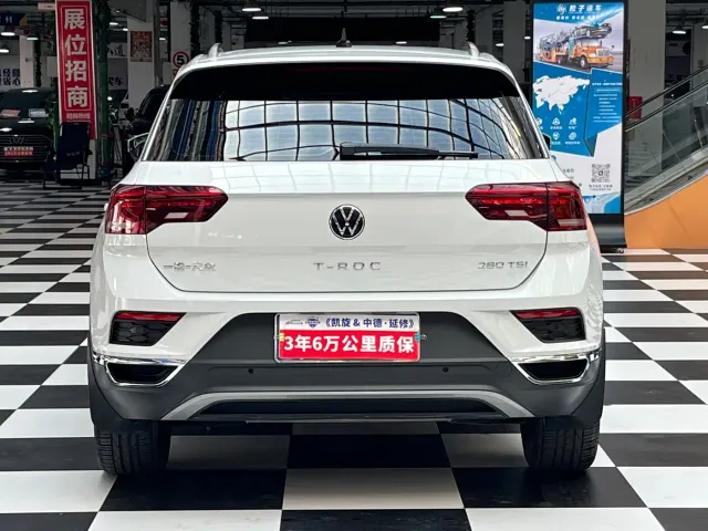 Volkswagen T-Roc — Фото автомобиля 5