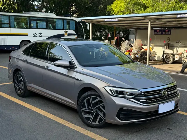 Volkswagen Sagitar — Фото автомобиля 3