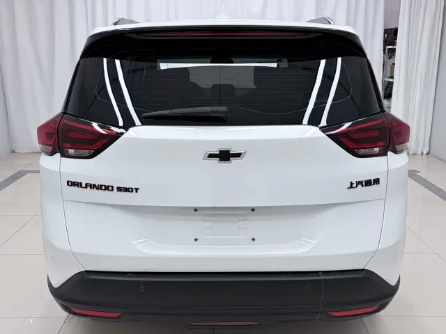 Chevrolet Orlando — Фото автомобиля 4