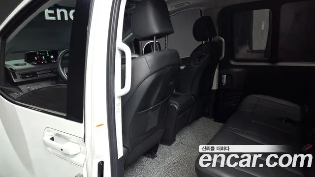 Hyundai Staria Staria 4WD Tourer 9 мест — Фото автомобиля 23
