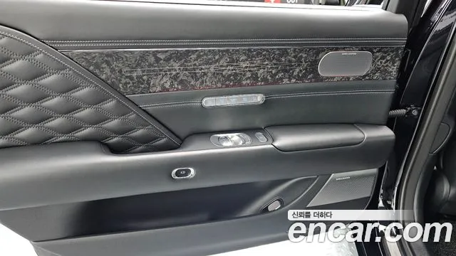 Genesis G90 — Фото автомобиля 17