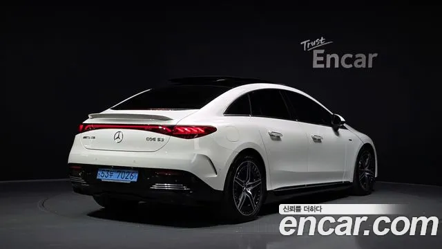 Mercedes-Benz EQE — Фото автомобиля 2