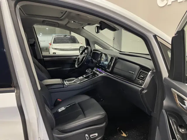 GAC Trumpchi M8 — Фото автомобиля 19