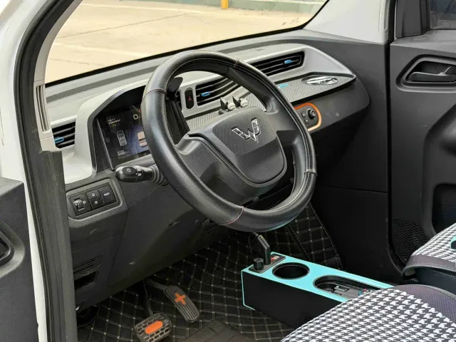 Wuling Hongguang Mini EV — Фото автомобиля 5