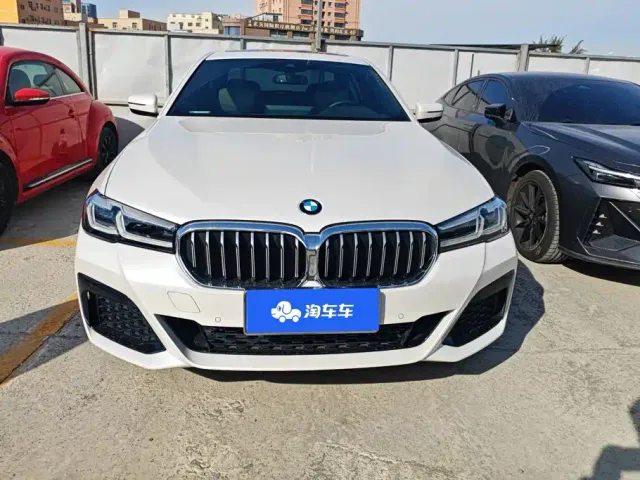 BMW 5 Series — Фото автомобиля 2