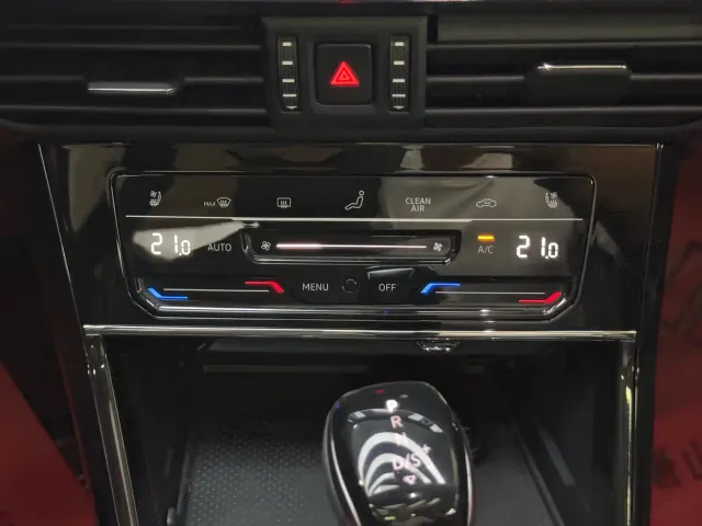 Volkswagen Passat — Фото автомобиля 23