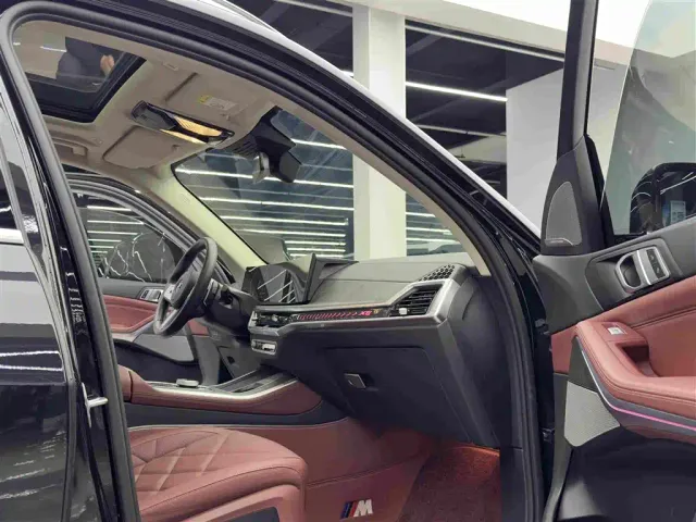 BMW X5 — Фото автомобиля 10