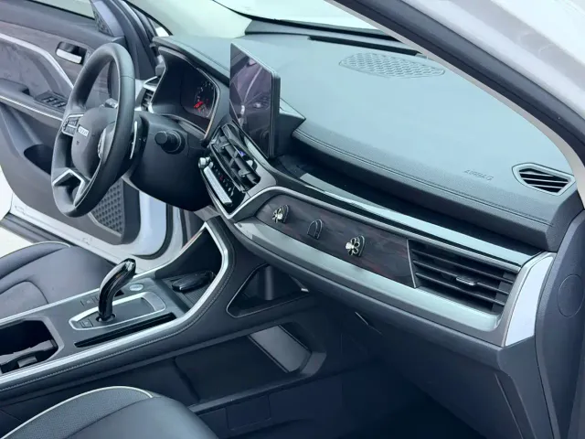 Haval H6 — Фото автомобиля 17