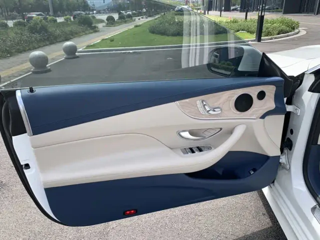 Mercedes-Benz E-Class — Фото автомобиля 17