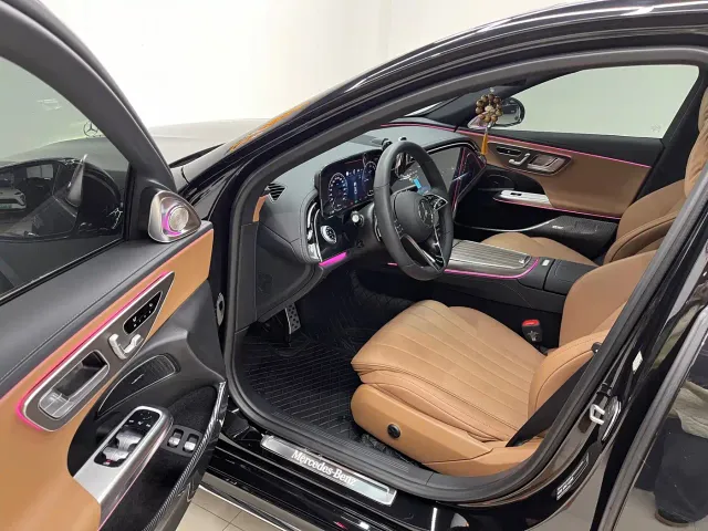 Mercedes-Benz E-Class — Фото автомобиля 18