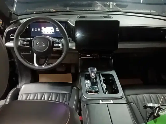 GAC Trumpchi GS8 — Фото автомобиля 9