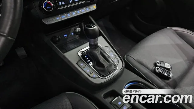 Hyundai Kona — Фото автомобиля 12