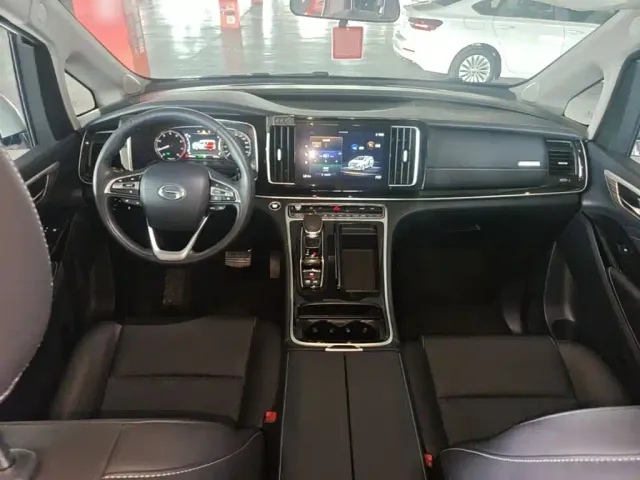 GAC Trumpchi M8 — Фото автомобиля 9