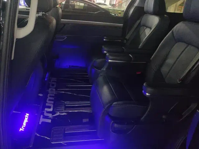 GAC Trumpchi M8 — Фото автомобиля 11