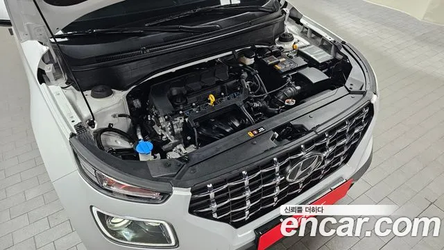 Hyundai Venue — Фото автомобиля 9