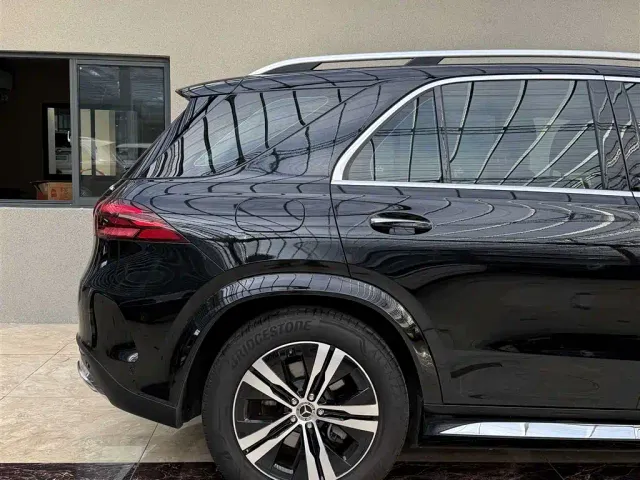 Mercedes-Benz GLE-Class — Фото автомобиля 15