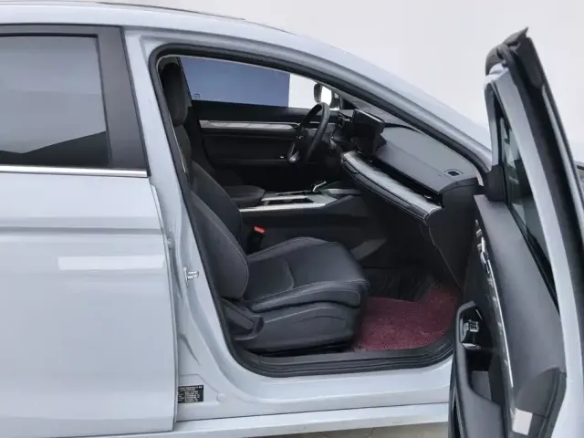 Geely Emgrand L — Фото автомобиля 8