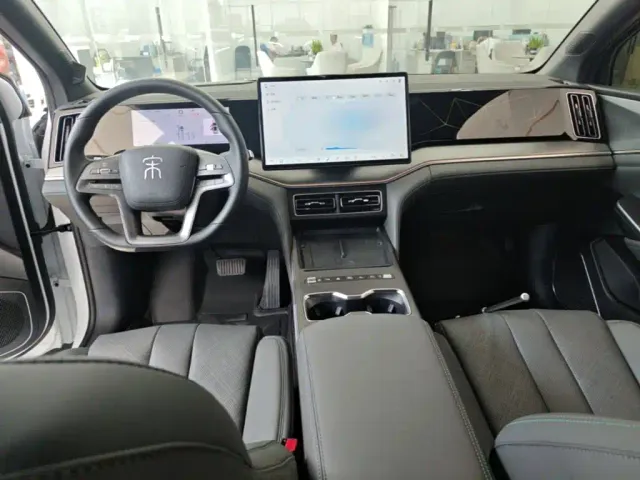 BYD Song L DM-i — Фото автомобиля 9