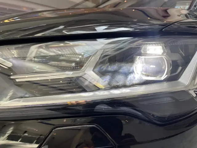 Audi Q7 — Фото автомобиля 4