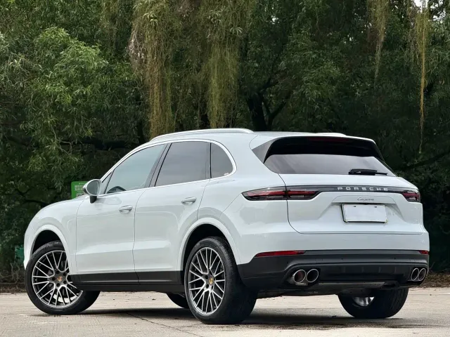 Porsche Cayenne 2018 Cayenne 3.0T — Фото автомобиля 18