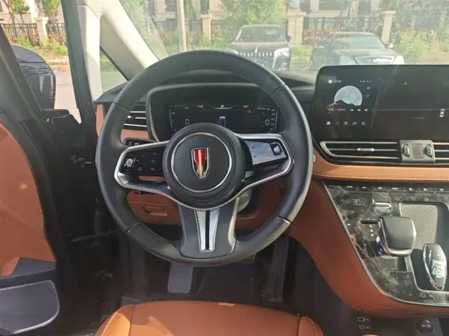Hongqi HQ9 PHEV — Фото автомобиля 10