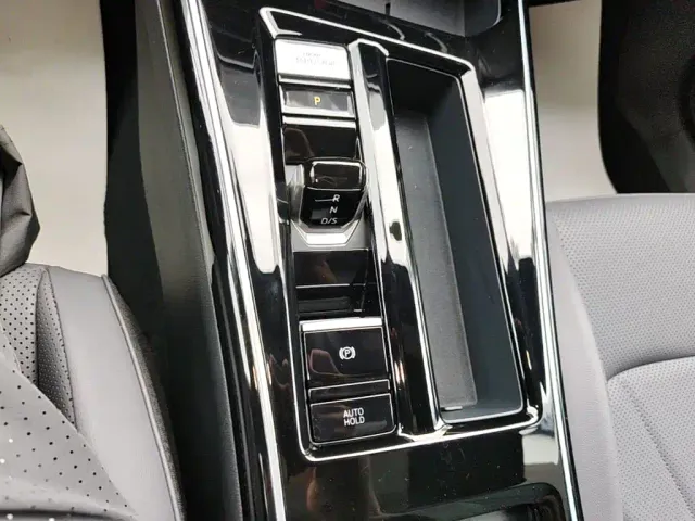 Volkswagen Lamando 2025 Lamando L 2.0T Base — Фото автомобиля 13