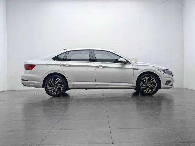 Volkswagen Sagitar — Фото автомобиля 11