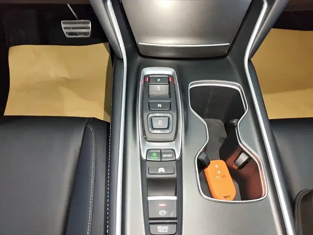 Honda Accord — Фото автомобиля 13