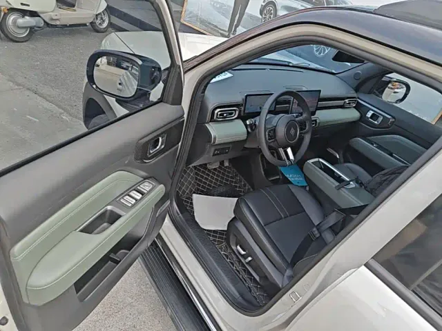 Baojun Yep Plus — Фото автомобиля 15