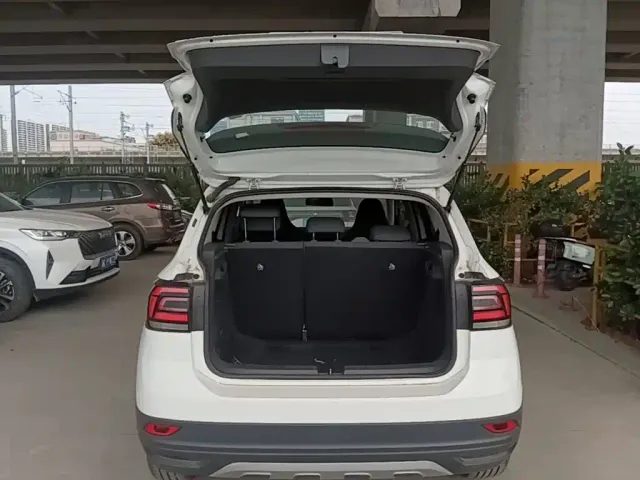 Volkswagen T-Cross — Фото автомобиля 18