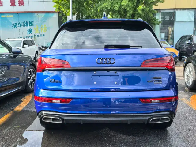 Audi Q5L — Фото автомобиля 5