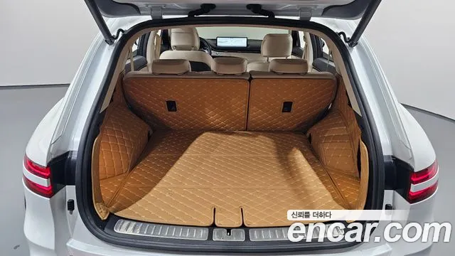 Genesis GV70 2.5T Бензин AWD — Фото автомобиля 17
