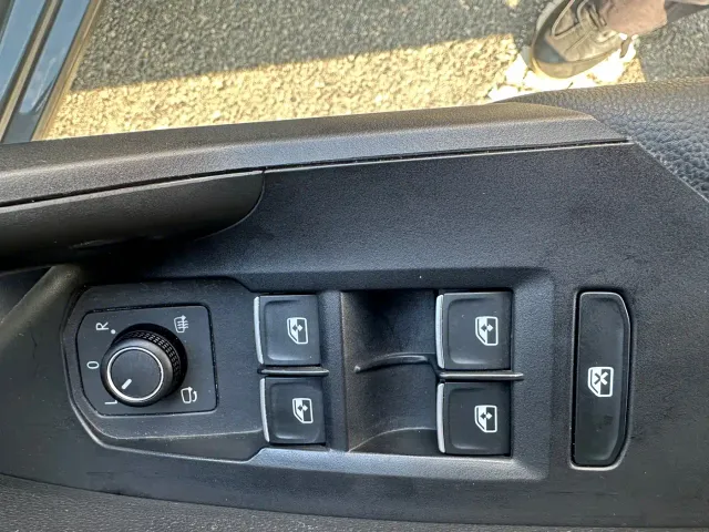 Volkswagen Sagitar — Фото автомобиля 11