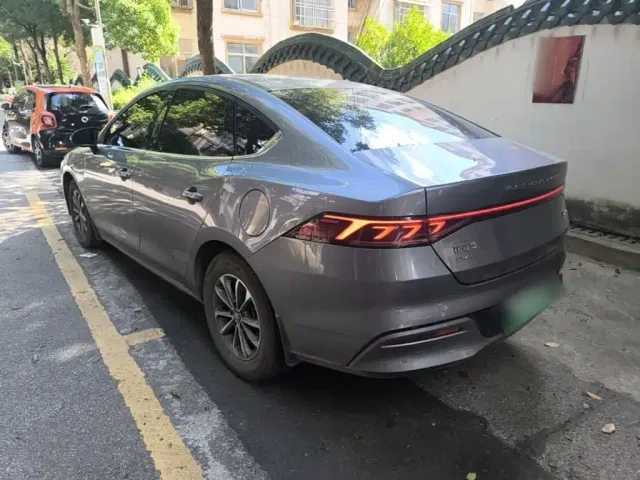 BYD Qin PLUS — Фото автомобиля 4