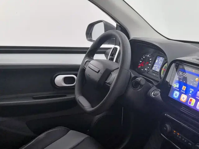 Roewe Clever — Фото автомобиля 22
