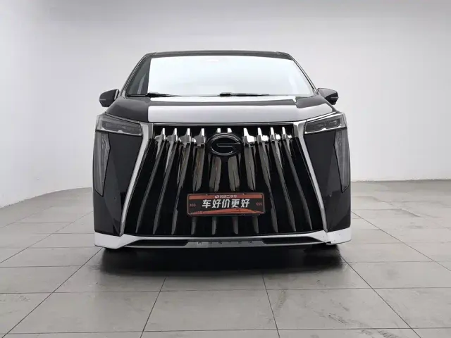GAC Trumpchi M8 — Фото автомобиля 3