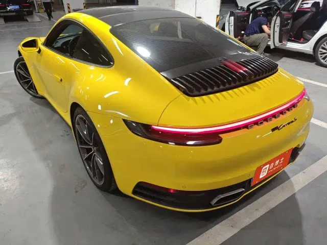 Porsche 911 — Фото автомобиля 8