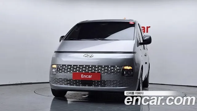 Hyundai Staria Staria Карго 3 места — Фото автомобиля 2