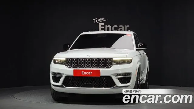 Jeep Cherokee — Фото автомобиля 3