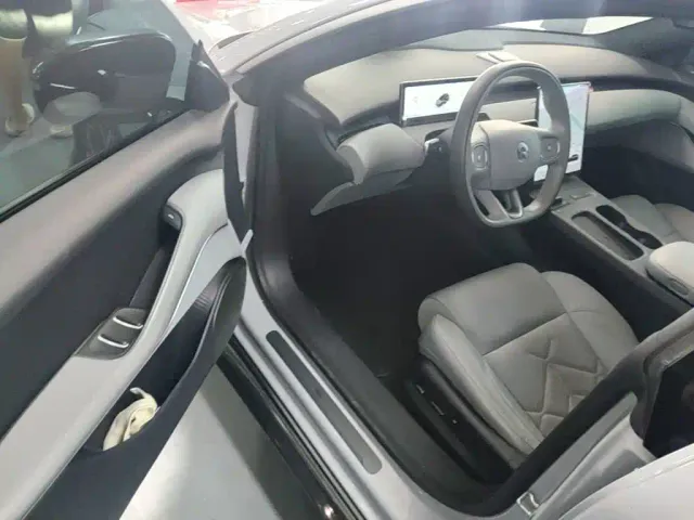 Nio ET5 Touring — Фото автомобиля 15