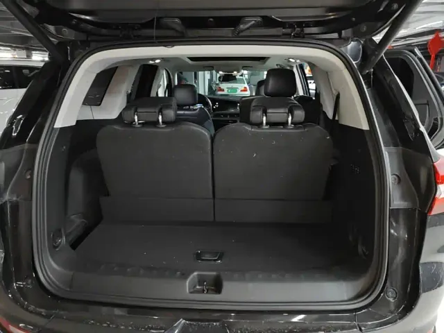 Buick Enclave — Фото автомобиля 18