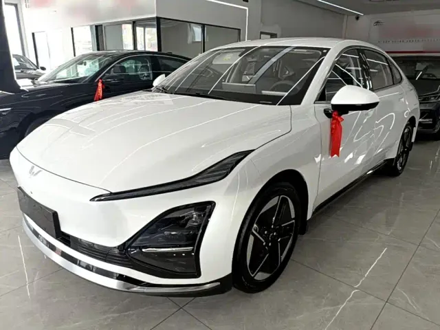Фотография автомобиля — Wuling Starlight