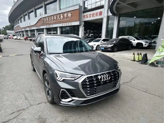 Audi Q3 — Фото автомобиля 4
