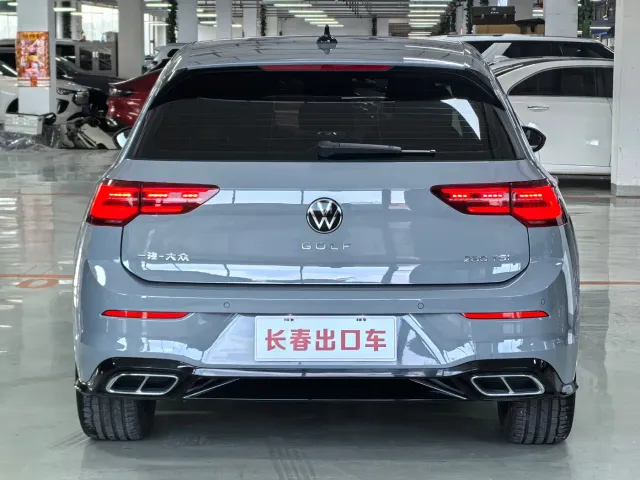 Volkswagen Golf — Фото автомобиля 5