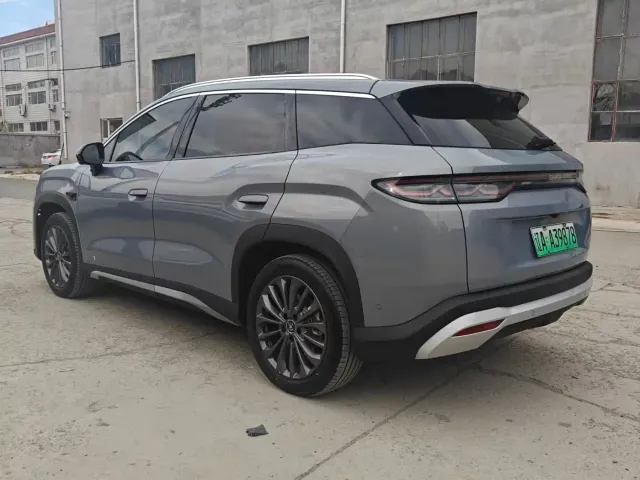 BYD Song Ultra — Фото автомобиля 7