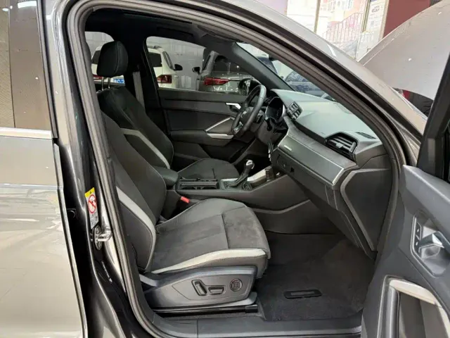 Audi Q3 — Фото автомобиля 22