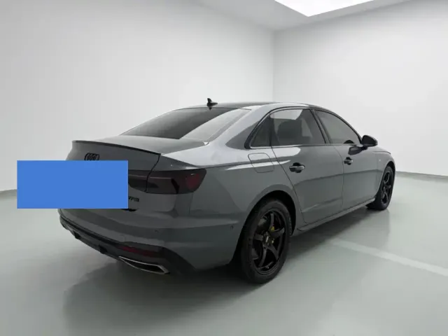 Audi Audi A4L 2022 40 TFSI Luxury Dynamic — Фото автомобиля 3