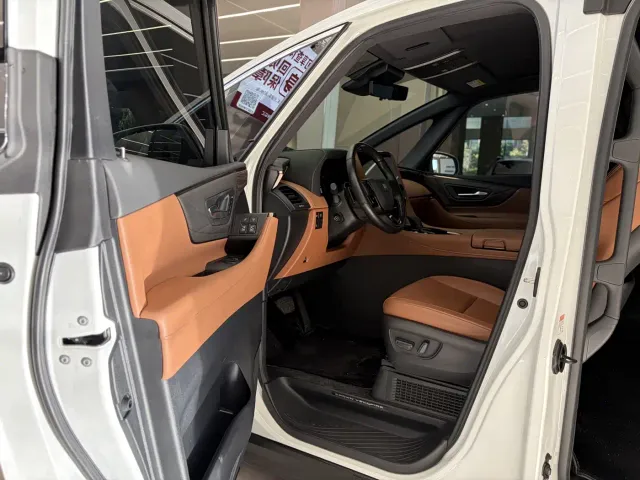 Toyota Vellfire — Фото автомобиля 7